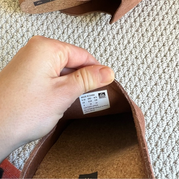 Platform Clogs, Reef Sz 6 - Picture 7 of 8